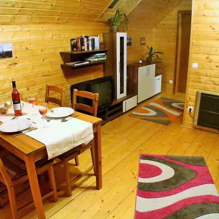 In A Wooden Chalet In Carinthia Near The Ski Area Appartamento